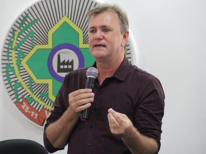 Escritórios da Emater recebem veículos garantidos por emenda de Luizinho Goebel