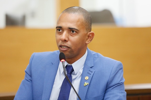 Jhony Paixão solicita ao Governo entrega domiciliar de remédios para grupo de risco da Covid-19