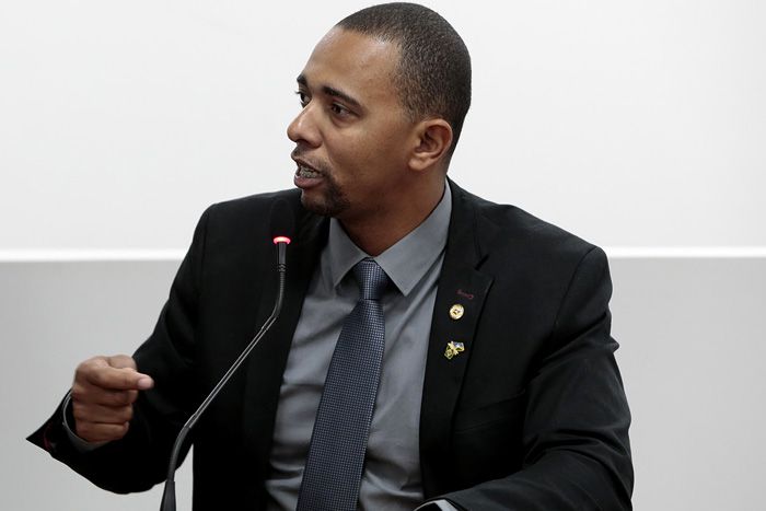 Deputado Jhony Paixão quer retomada das atividades das autoescolas em Rondônia