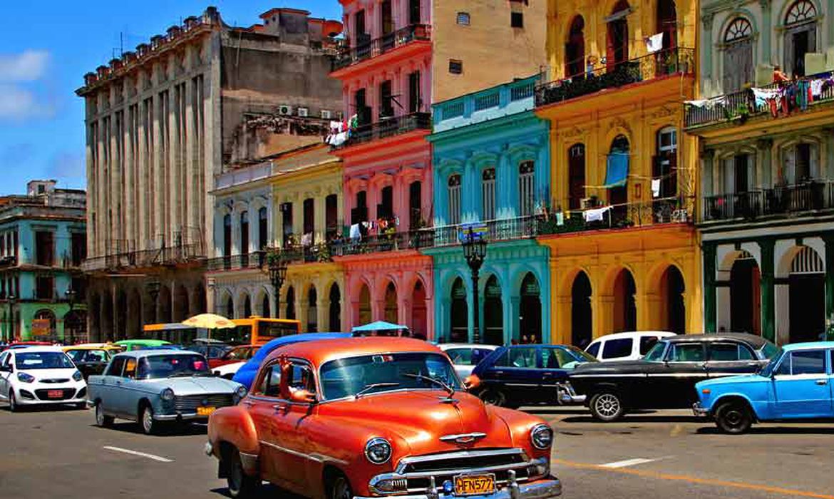Cuba publica projeto que abre portas para casamento gay