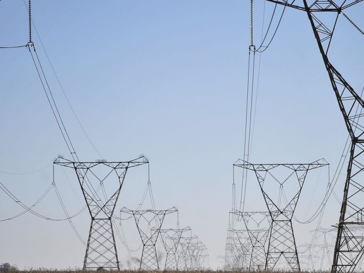 Governo mantém regras excepcionais no setor de energia elétrica