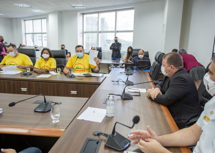 Comissão de Fiscalização e Controle da ALE-RO se reúne para debater sobre garimpo no rio Madeira