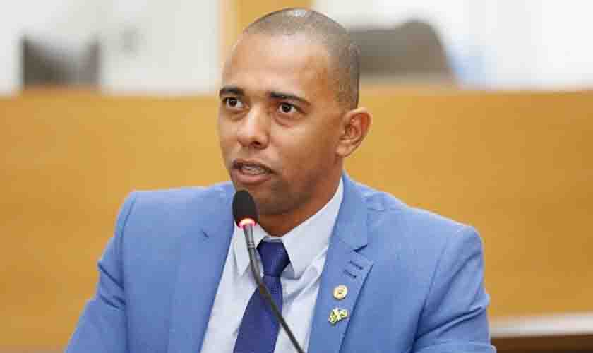 Deputado Jhony Paixão apoia campanha “Fevereiro Roxo/Alaranjado”