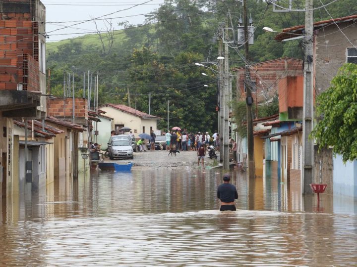 MG já contabiliza mais desabrigados pelas chuvas que no último ano