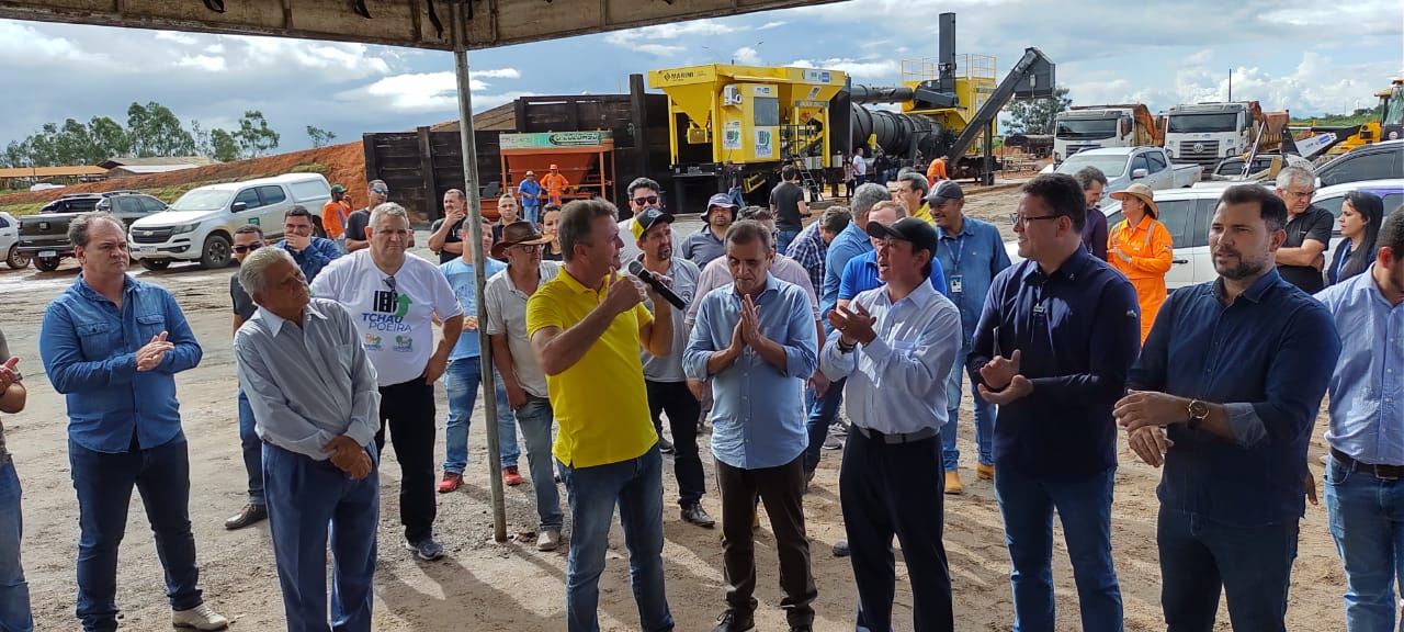 Luizinho Goebel reivindica usina de asfalto no Cone Sul, governador atende pedido e inauguração da estrutura acontece em Vilhena