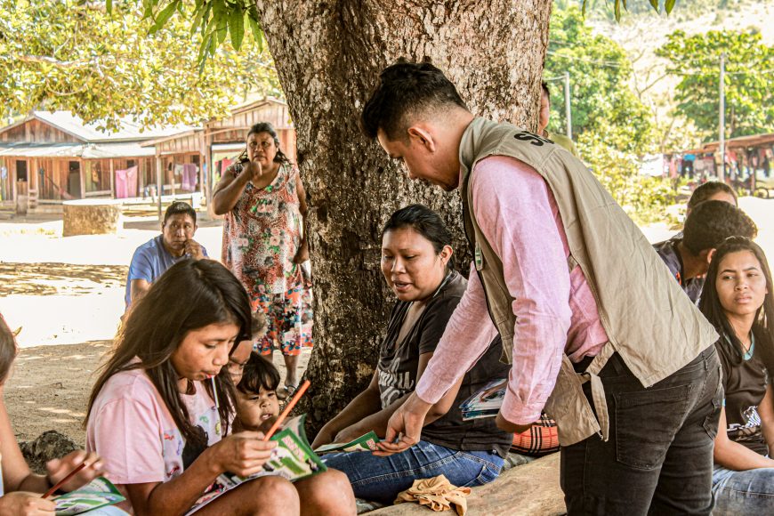 Espigão do Oeste: Sedam promove ações de educação ambiental em aldeias da Terra Indígena Roosevelt