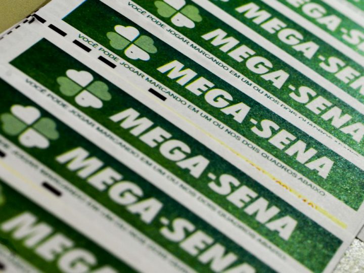 Mega-Sena acumula e prêmio vai a R$ 42 milhões