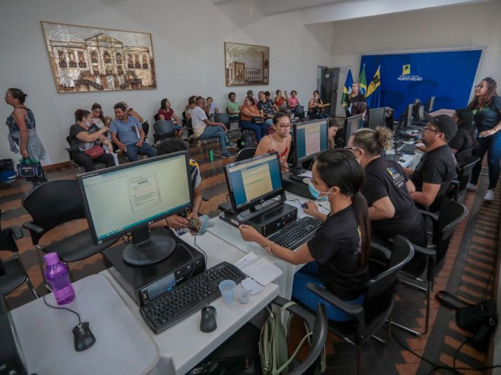Porto Velho: Atualização cadastral para unidades habitacionais segue no Prédio do Relógio