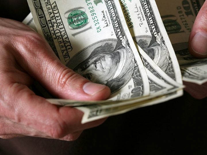 Dólar sobe para R$ 5,14 em dia de feriado nos Estados Unidos