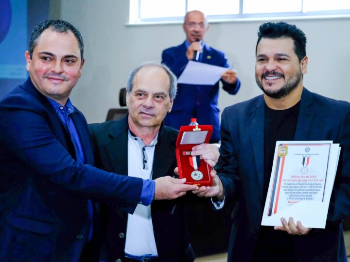 Presidente da Alero recebe medalha do Mérito Delegado Mauro dos Santos