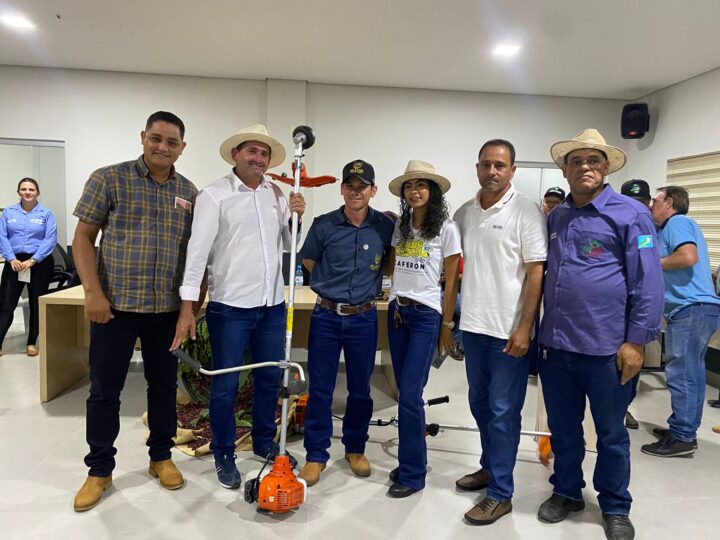 Vice-prefeito de Novo Horizonte do Oeste participa de evento sobre café clonal