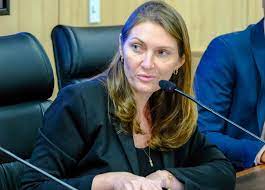 Deputada Lebrinha anuncia investimento para realização de campeonatos de futebol e de ciclismo em São Francisco do Guaporé