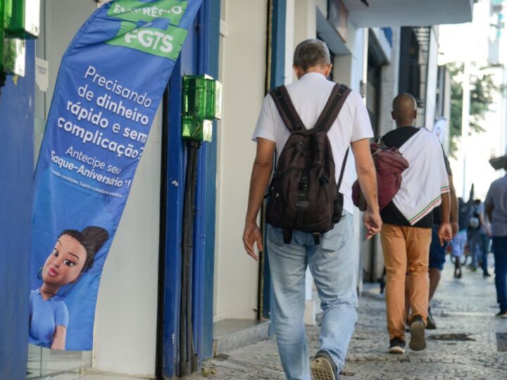 Milhões de brasileiros têm dificuldades de pagar suas dívidas
