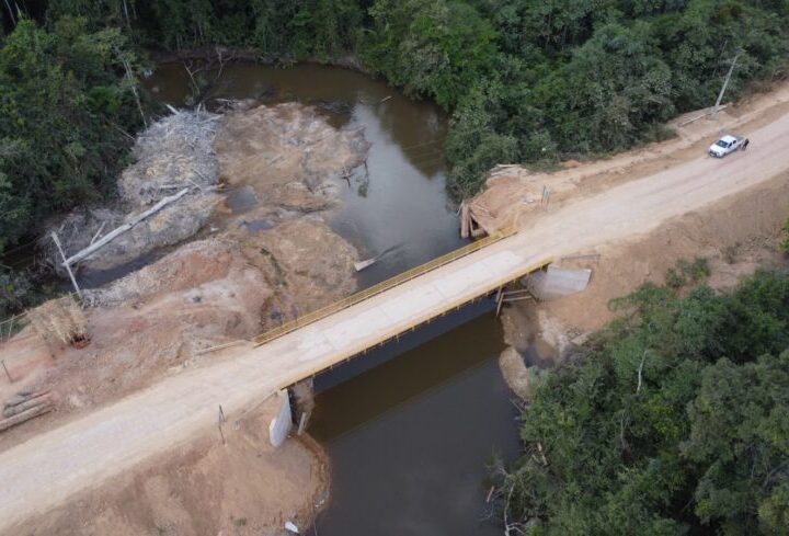 Nova Mamoré: Distrito de Nova Dimensão recebe ponte de concreto e aço para substituir antiga estrutura de madeira