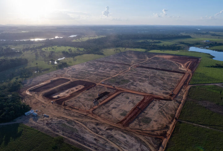 Ji-Paraná: Construção das lagoas de tratamento de esgoto avança no município 