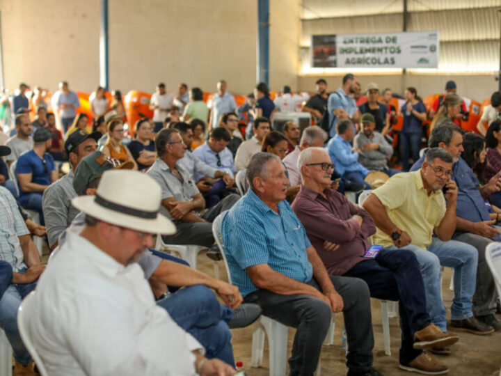 Governo de Rondônia entrega implementos agrícolas a 12 municípios do Estado