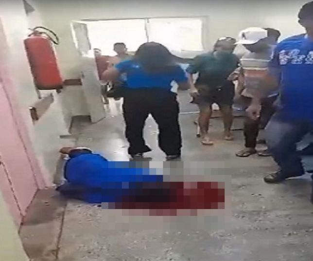 Pistoleiros invadem e matam homem a tiros dentro do hospital regional do município de Coari, interior do Amazonas