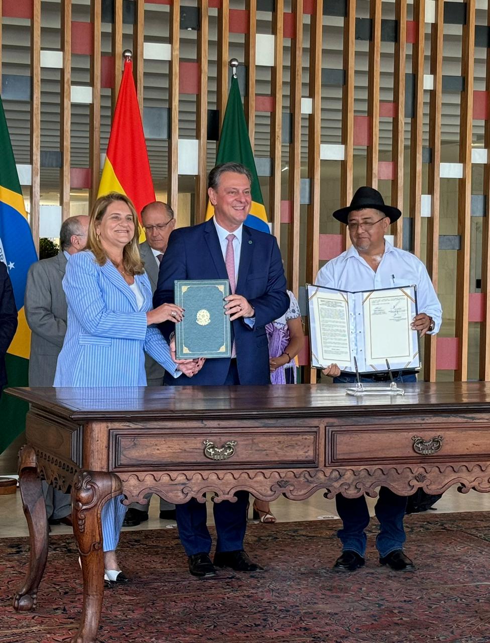 Memorando de entendimento propõe ampliar cooperação técnica e científica entre Brasil e Bolívia