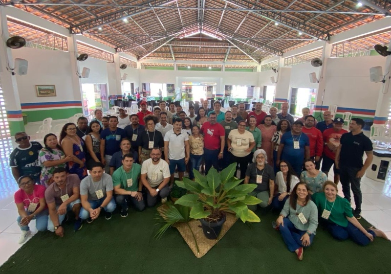 Governo, comunidades e instituições debatem os desafios do manejo florestal comunitário na Amazônia